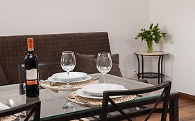 Waterlane Pool & Gym Apartments